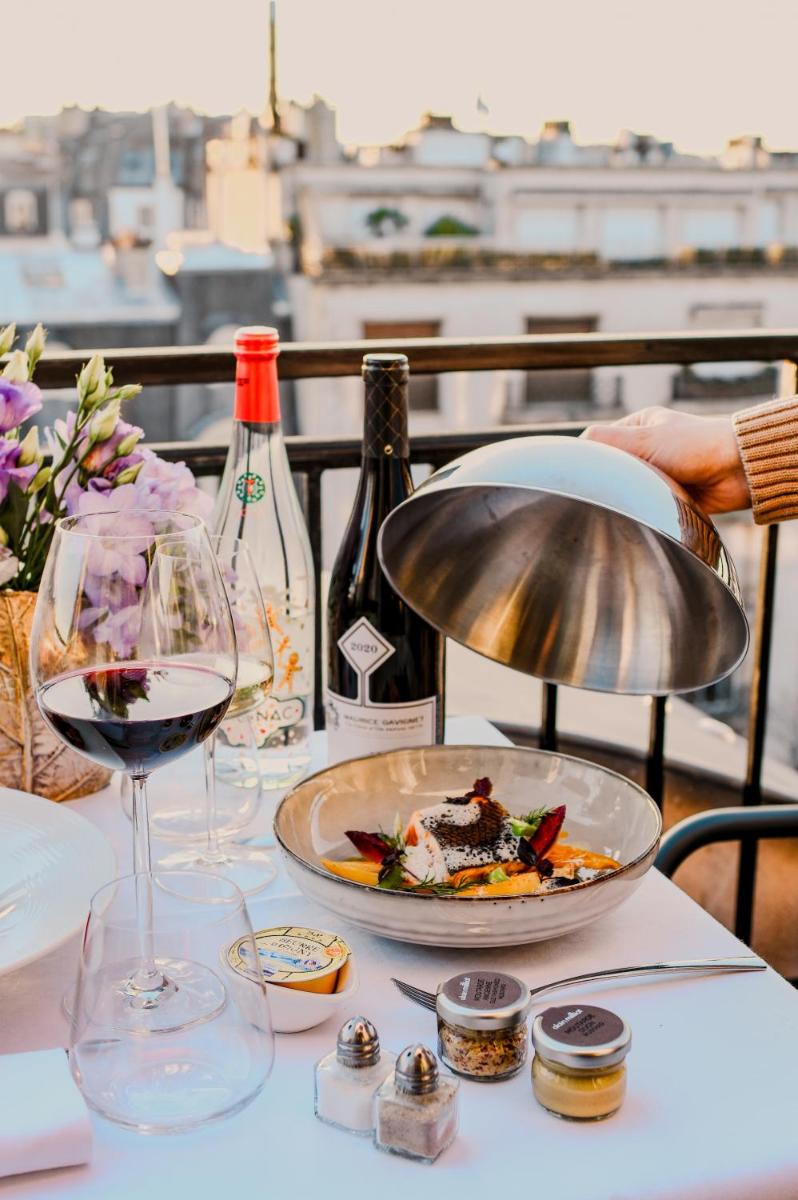 Boissons dans l'établissement Grand Hôtel Champs-Elysées