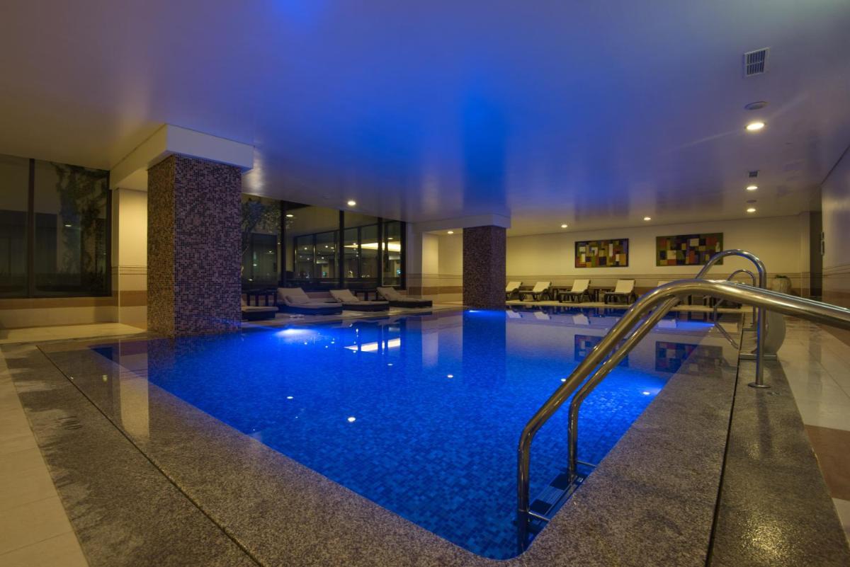 A piscina em ou perto de Vila Gale Coimbra