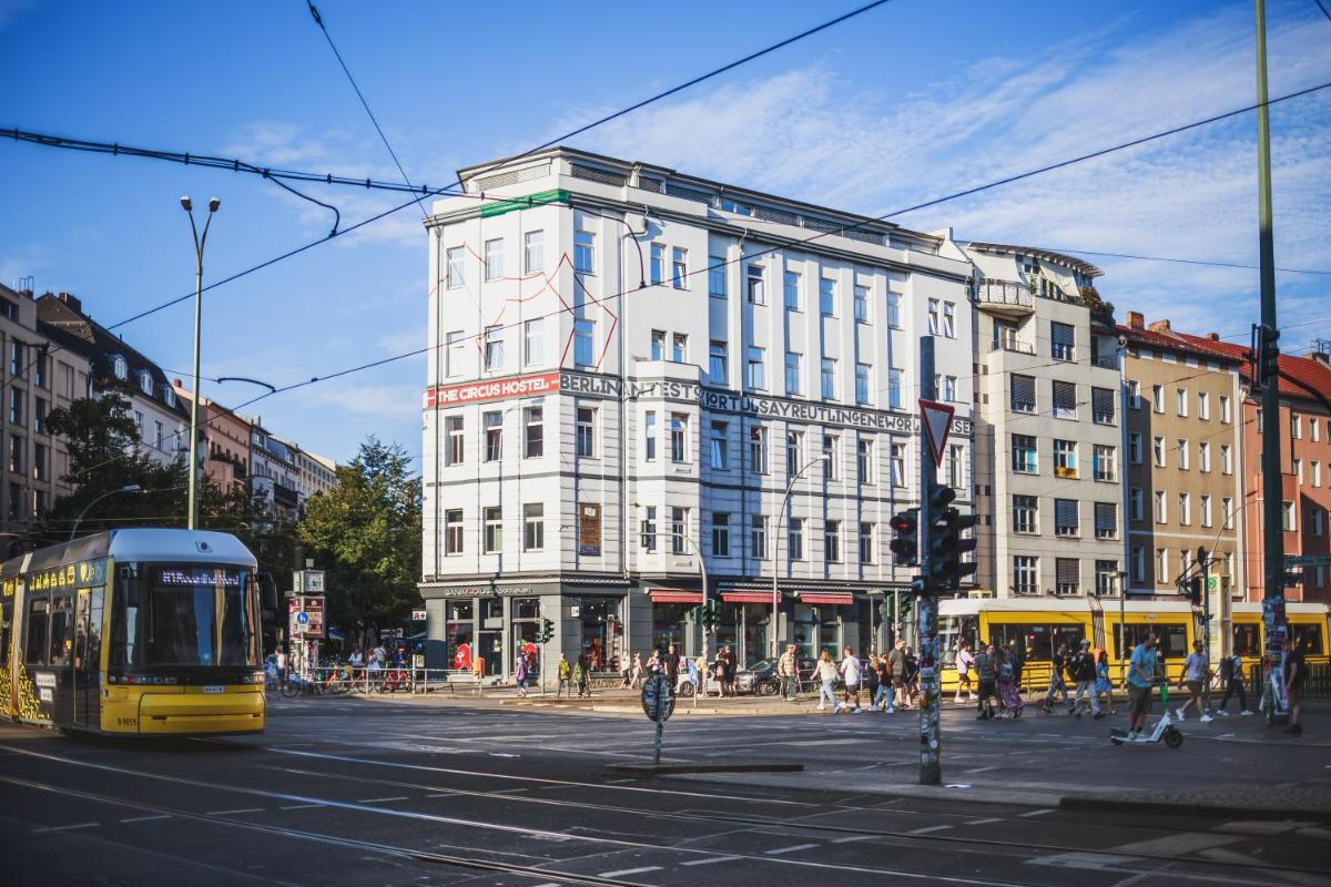 The Circus Hostel - Housity