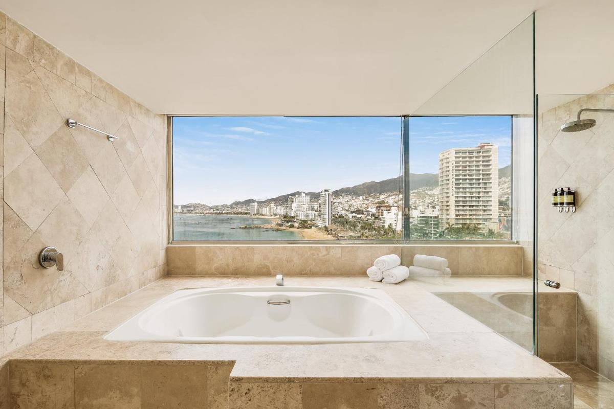 Fiesta Americana Acapulco Villas - Housity