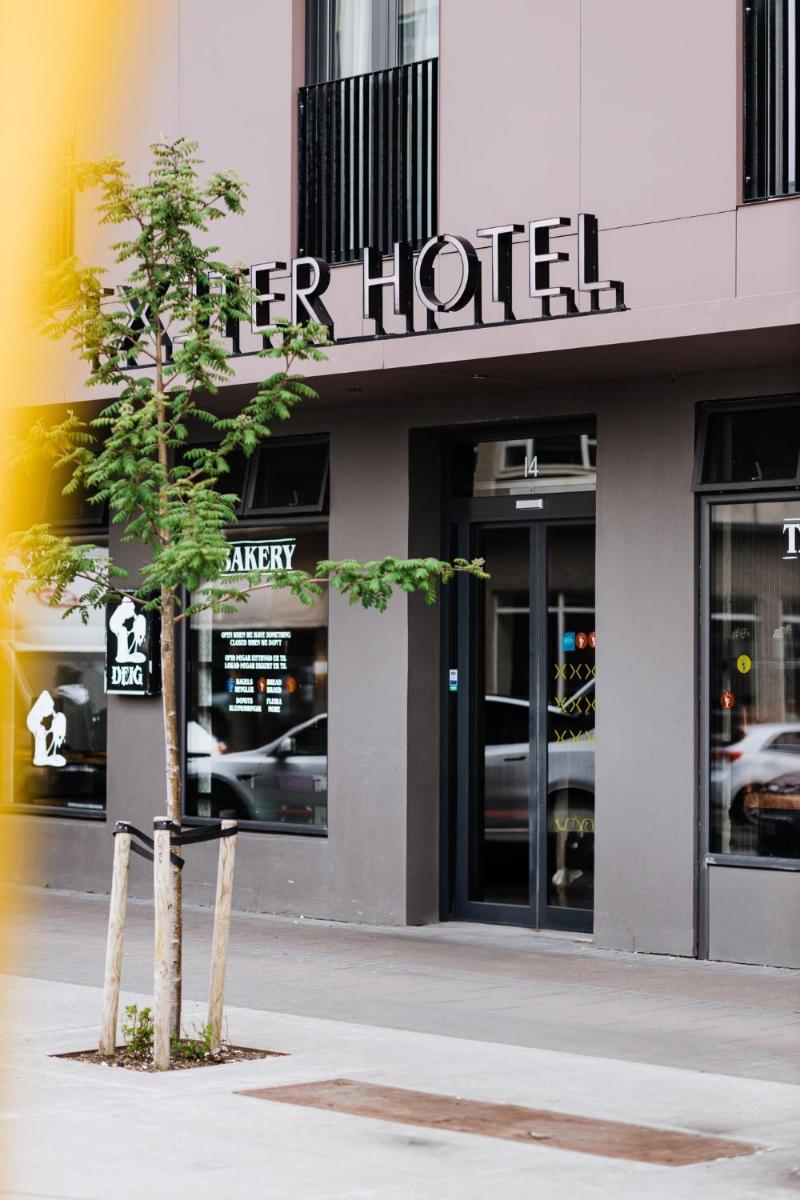 Exeter Hotel - Housity