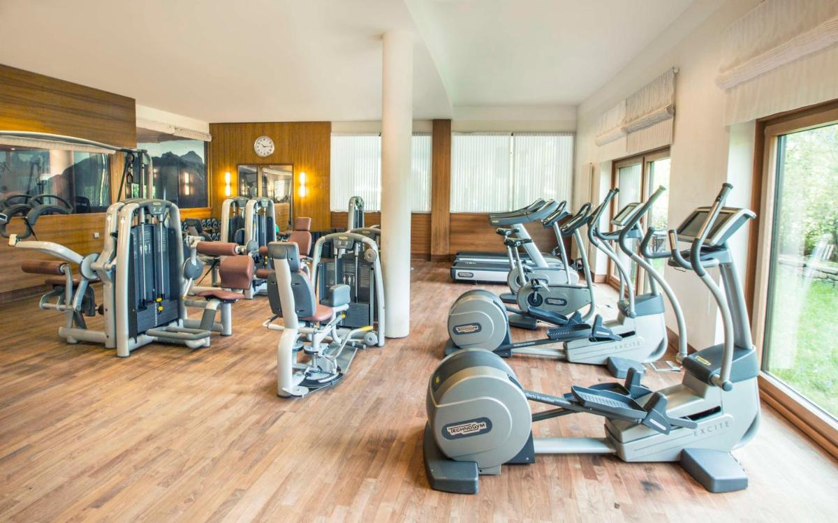Das Fitnesscenter und/oder die Fitnesseinrichtungen in der Unterkunft Kempinski Hotel Berchtesgaden