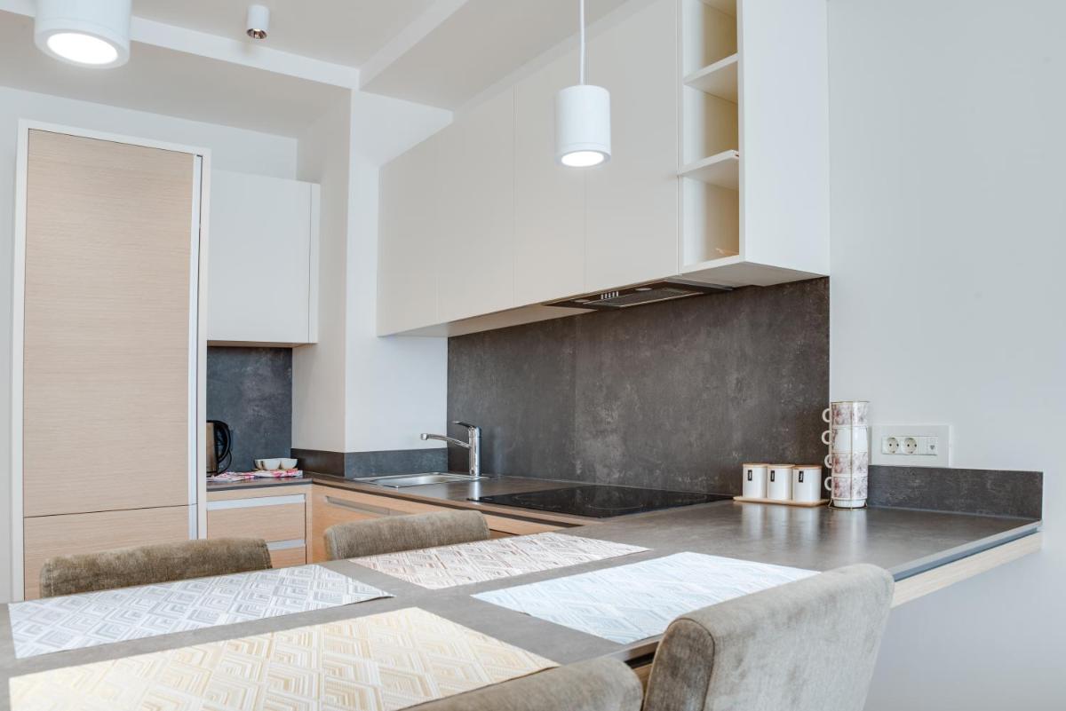 CENTRAL Stars Apartments & Free parking - Housity