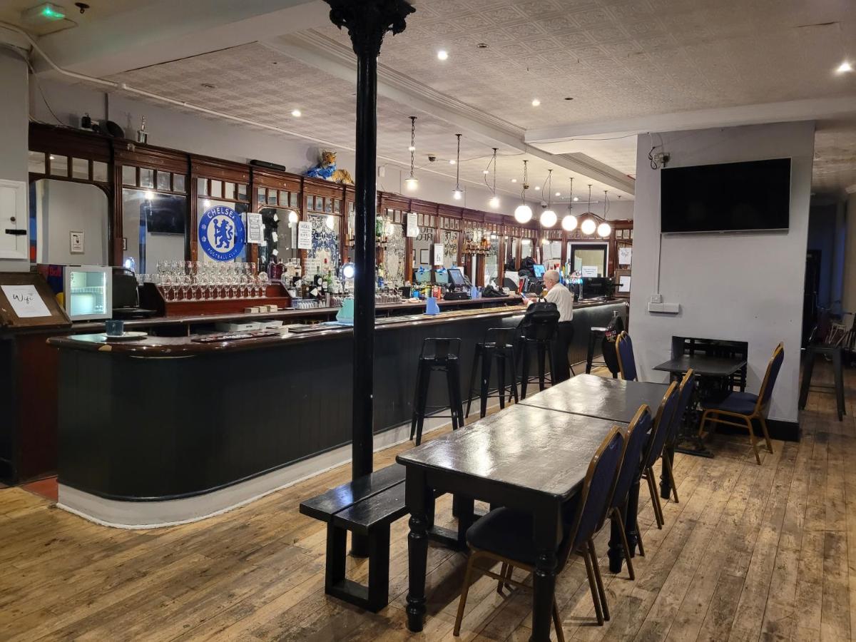 Queen Elizabeth Hostel - Housity