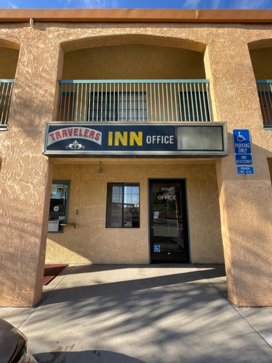 Travelers Inn - Housity