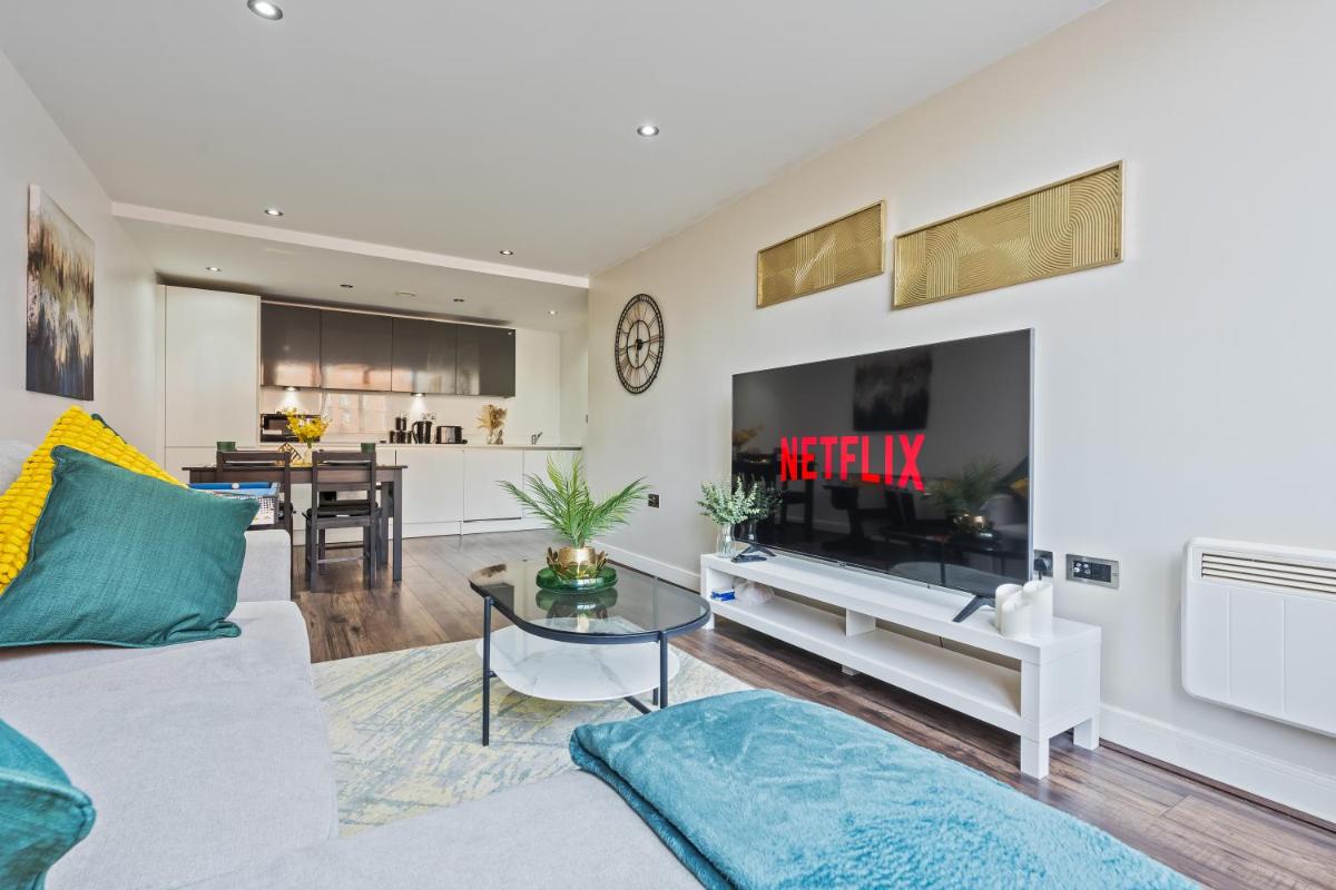 Luxury 2 Bed, Free Wi-Fi and Paid Parking - Housity