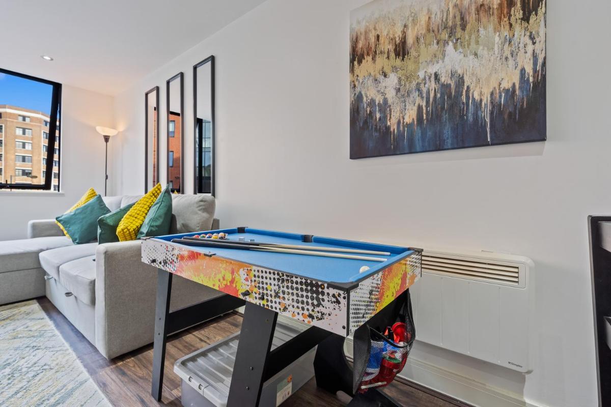 Luxury 2 Bed, Free Wi-Fi and Paid Parking - Housity