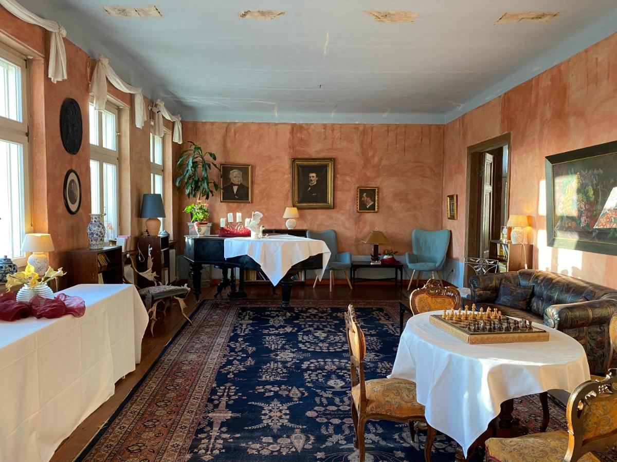 Hotel Alte Försterei - Housity