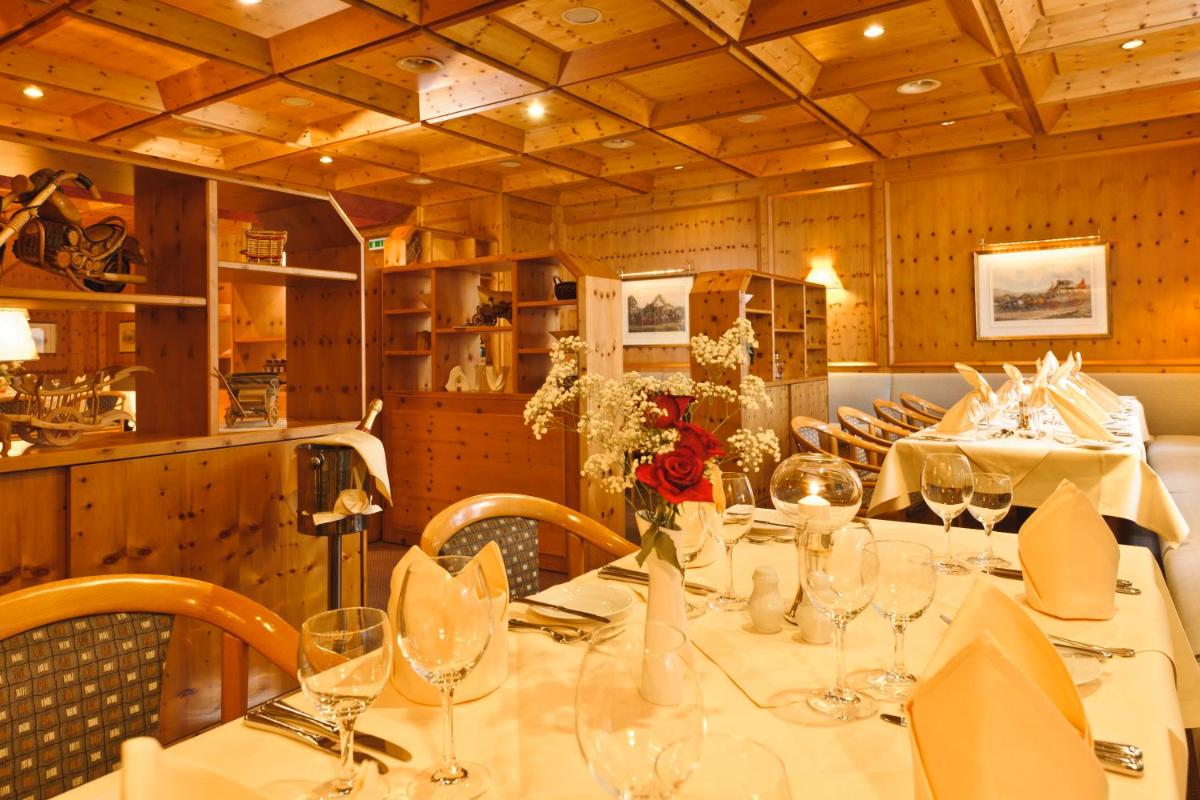 Suitetrails - Arvena Park Hotel