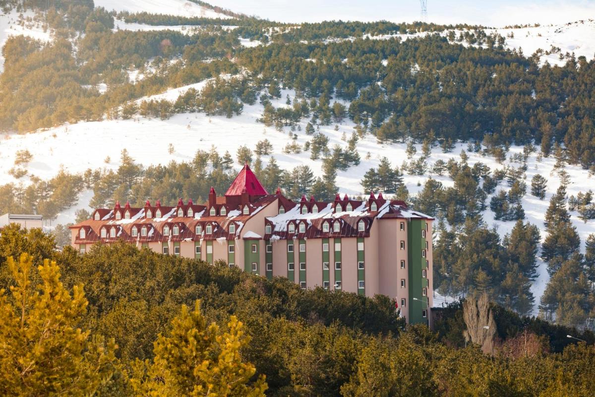 Palan Ski & Convention Resort Hotel - Housity