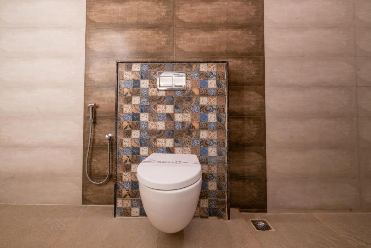 THE SURRYA MAX RESIDENCY - Housity