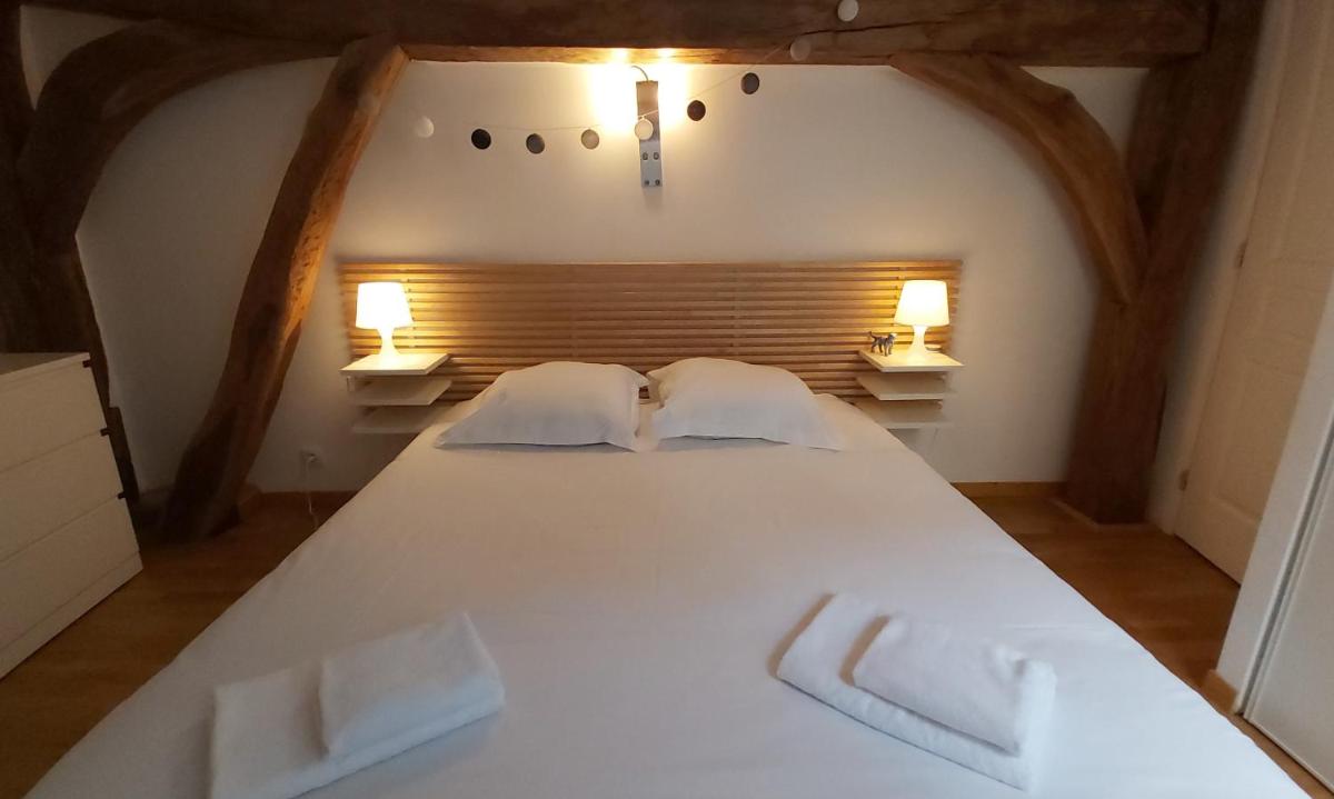 Centre historique Tours, confort, charme 2/4 p - Housity