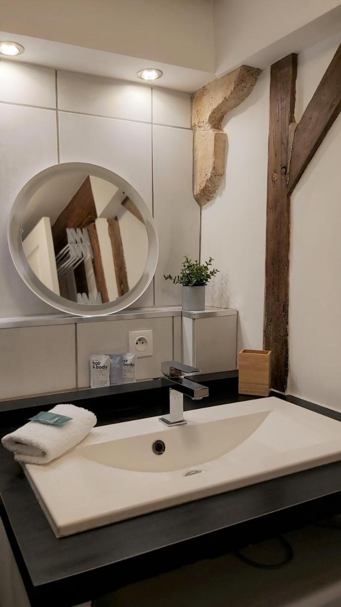 Centre historique Tours, confort, charme 2/4 p - Housity