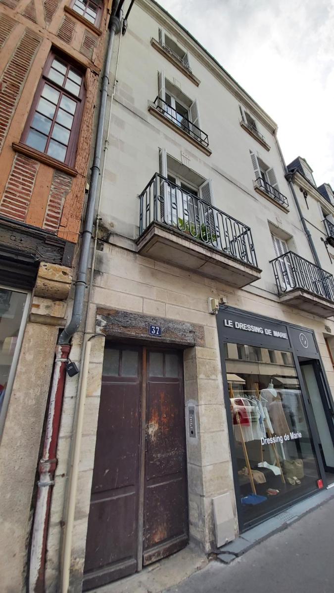 Centre historique Tours, confort, charme 2/4 p - Housity