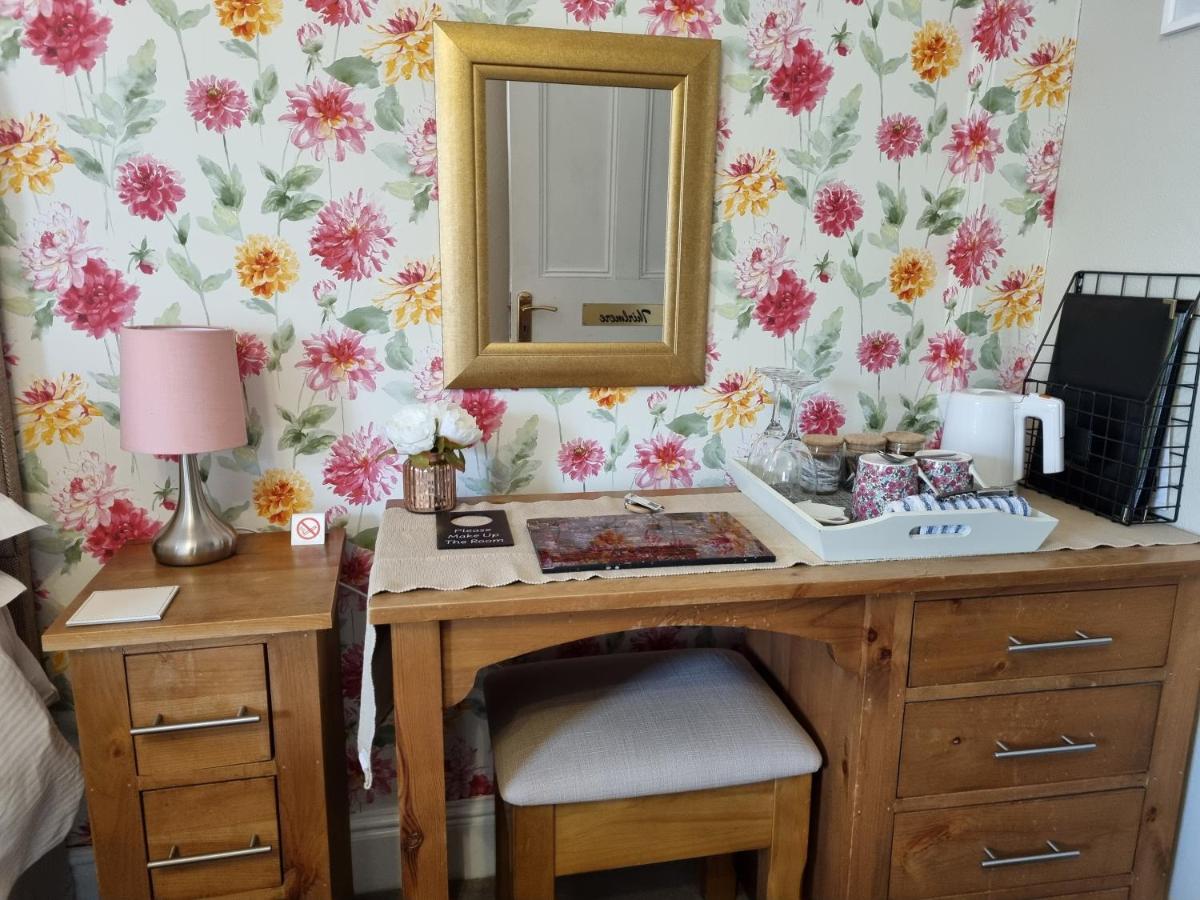 Montfort Cottage Guest House - Housity