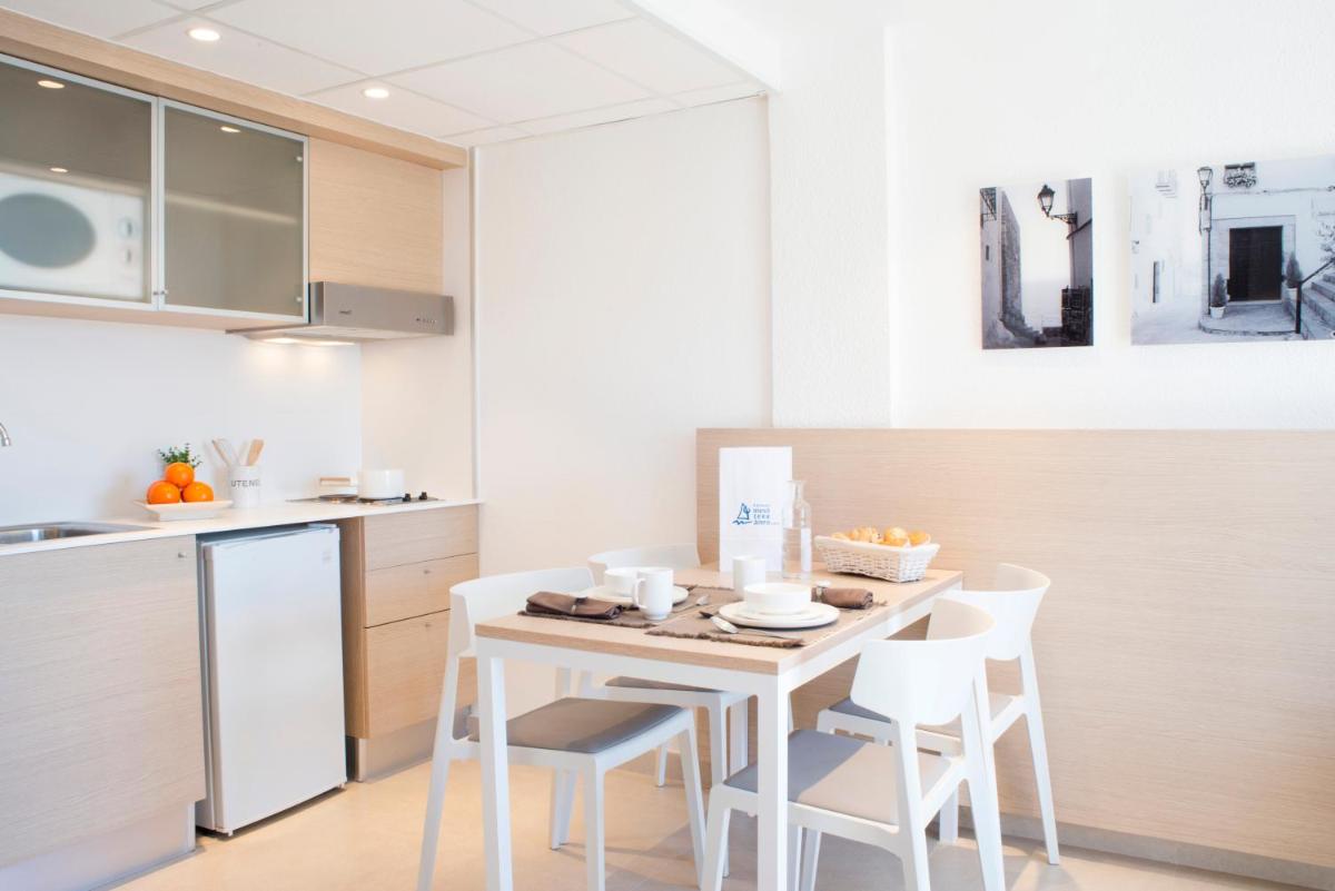 Aparthotel Acualandia - Housity