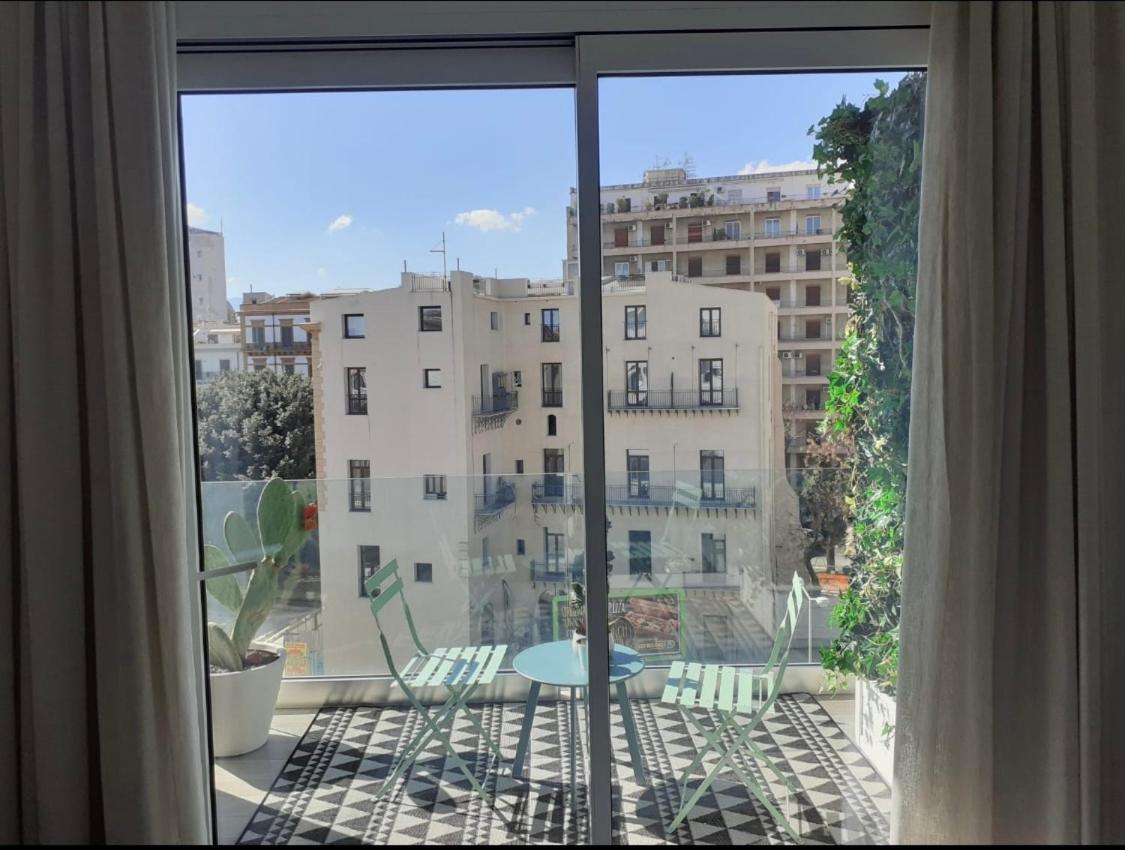Seaview Apartments - Housity