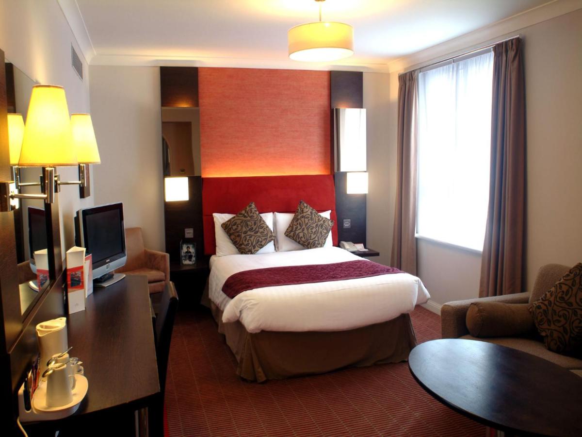 The Dragon Hotel - Housity