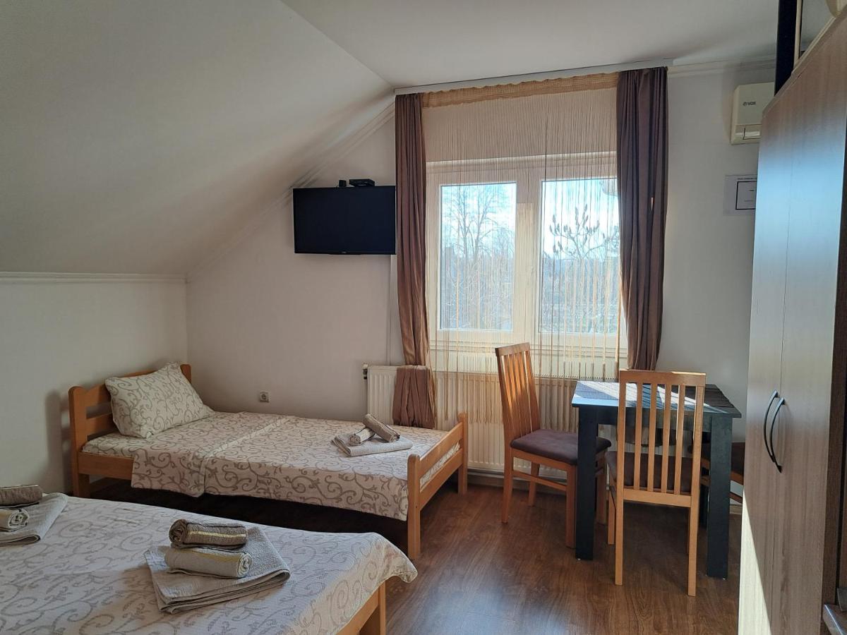 Guesthouse Kristina - Housity