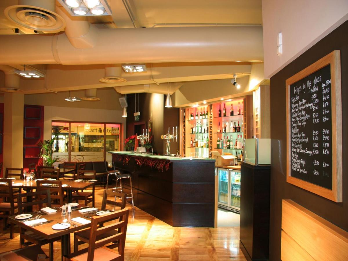 The Dragon Hotel - Housity
