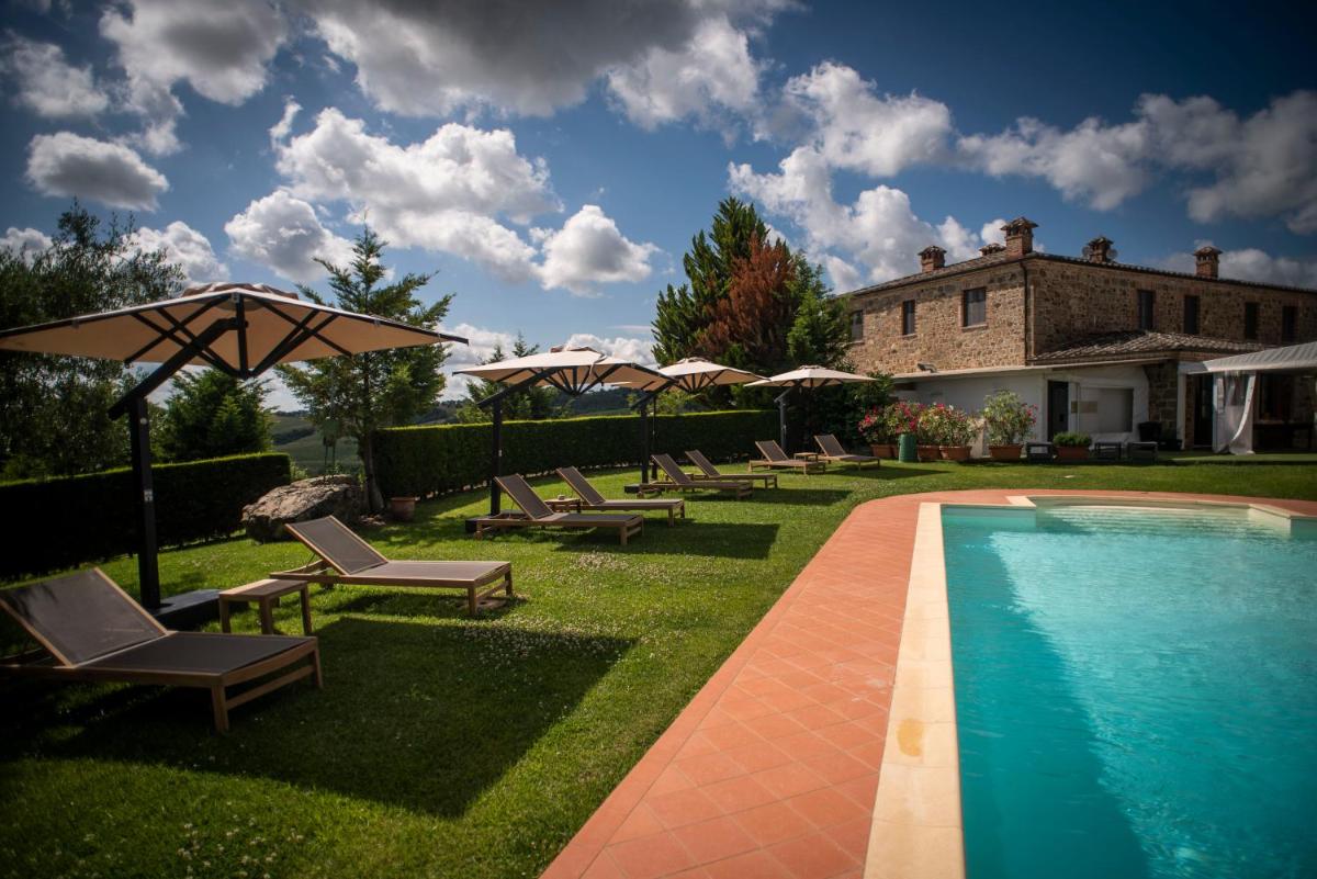 Poggio Paradiso Resort & Spa - Housity