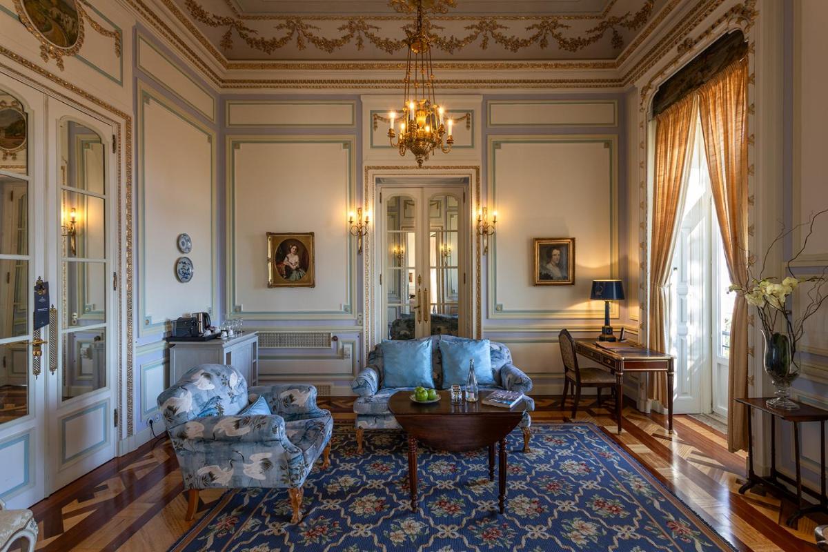 Uma área de estar em Pestana Palace Lisboa Hotel & National Monument - The Leading Hotels of the World