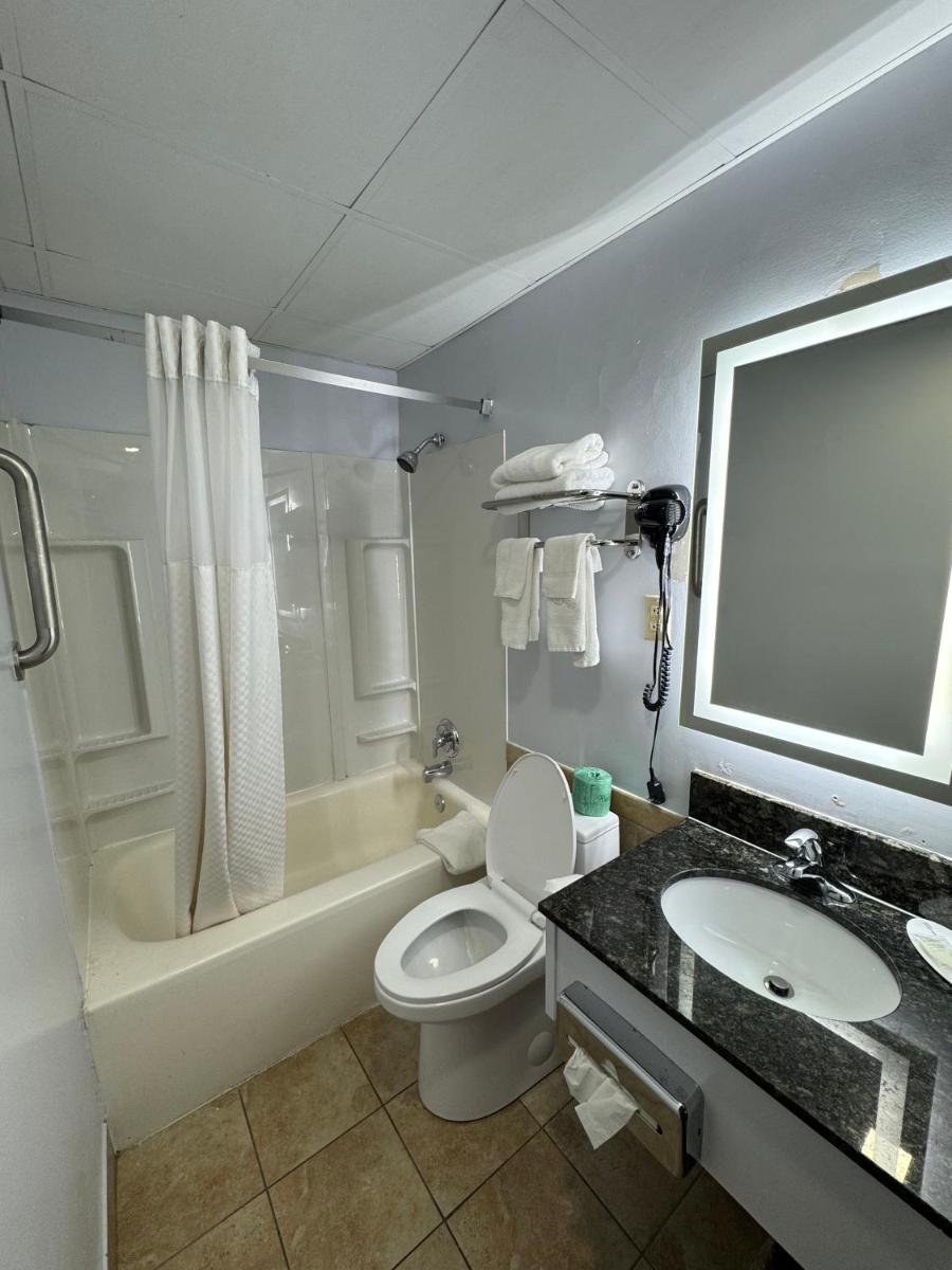South Ridge Inn - Housity