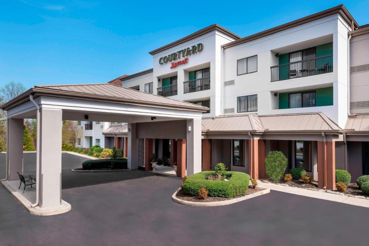 Courtyard Asheville - Housity