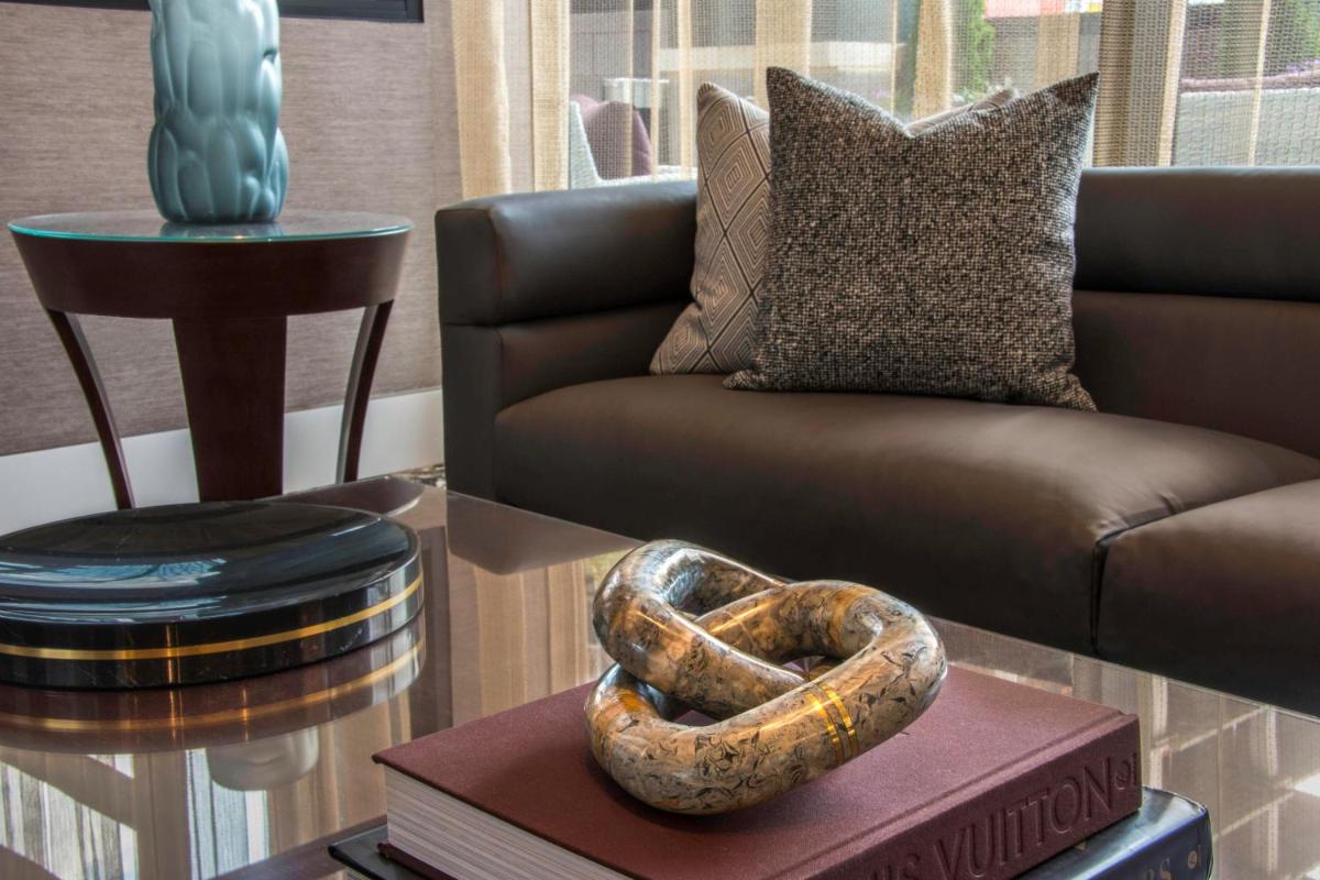 AC Hotel Asheville Downtown - Housity