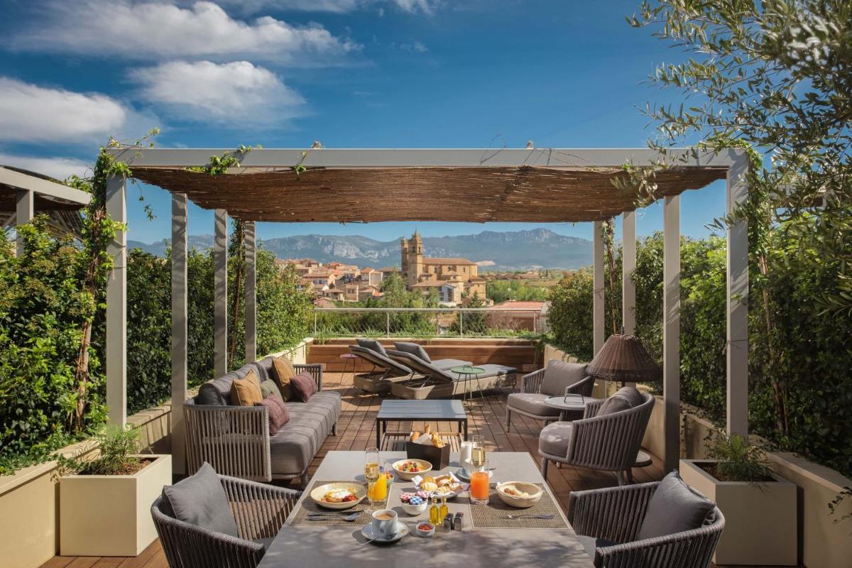 Zona de estar de Hotel Marqués de Riscal, a Luxury Collection Hotel, Elciego