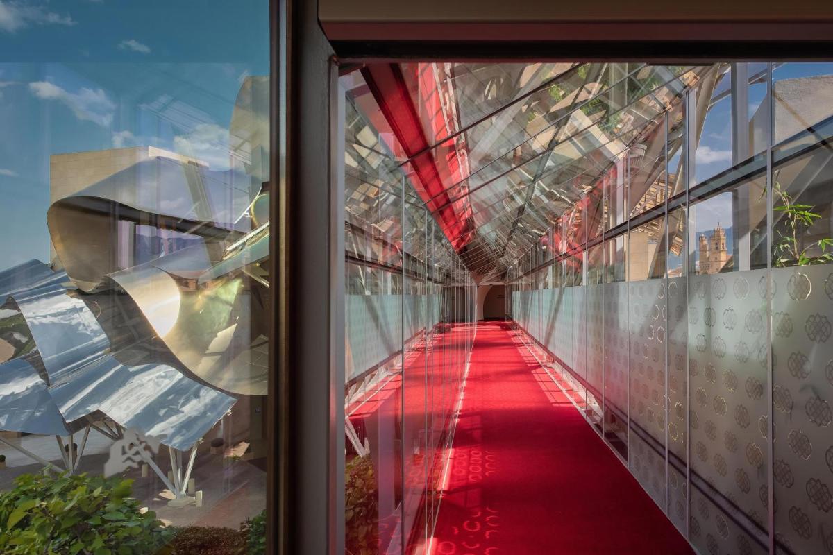 Imagen de la galería de Hotel Marqués de Riscal, a Luxury Collection Hotel, Elciego, en Elciego