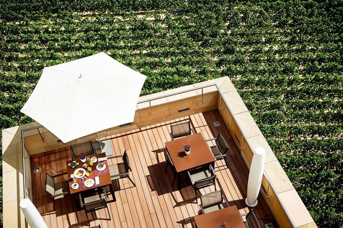 Zona de estar de Hotel Marqués de Riscal, a Luxury Collection Hotel, Elciego