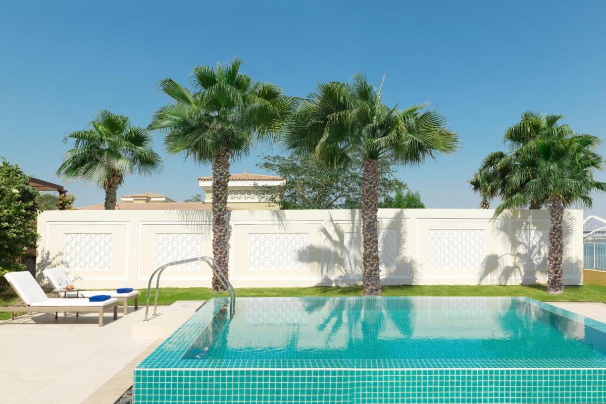 The Ritz-Carlton Abu Dhabi, Grand Canal - Hizvo
