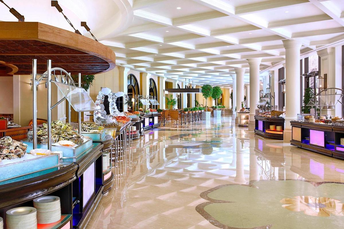 The Ritz-Carlton Abu Dhabi, Grand Canal - Hizvo