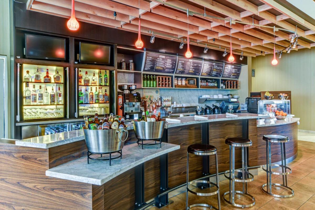 Courtyard by Marriott Bridgeport Clarksburg - Housity