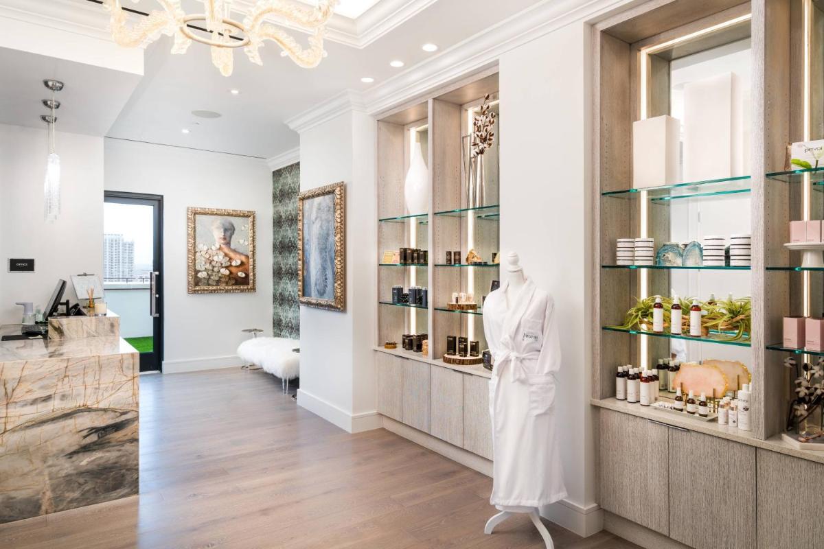 Grand Bohemian Charlotte, Autograph Collection - Housity