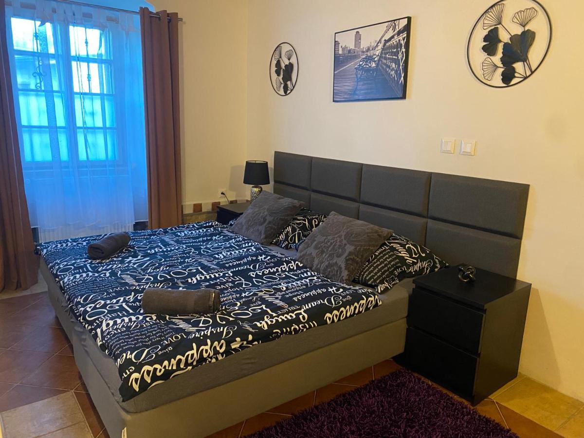 Vila Lucia - Apartmán 1 - Housity
