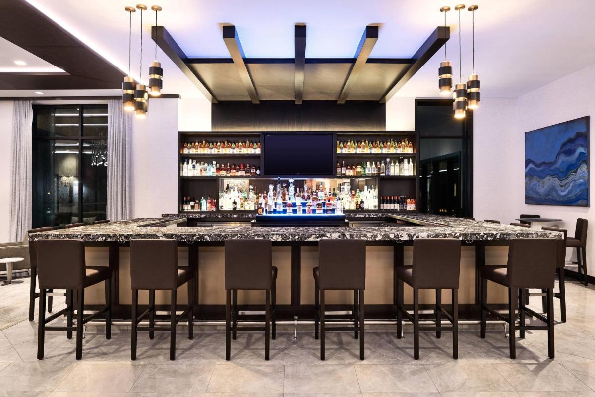 AC Hotel by Marriott Bridgewater - Housity