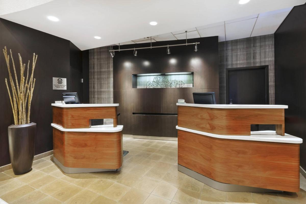 Courtyard by Marriott Secaucus Meadowlands - Housity