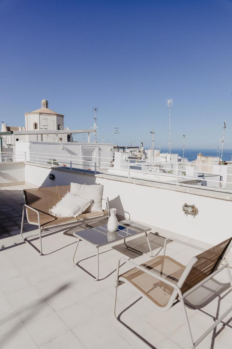 Monachile Apartments & Terrace - Housity