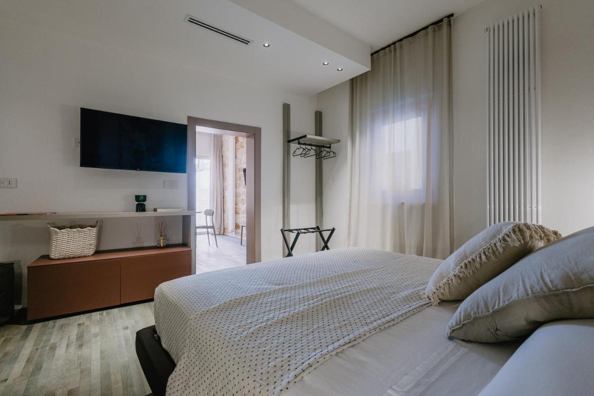Monachile Apartments & Terrace - Housity
