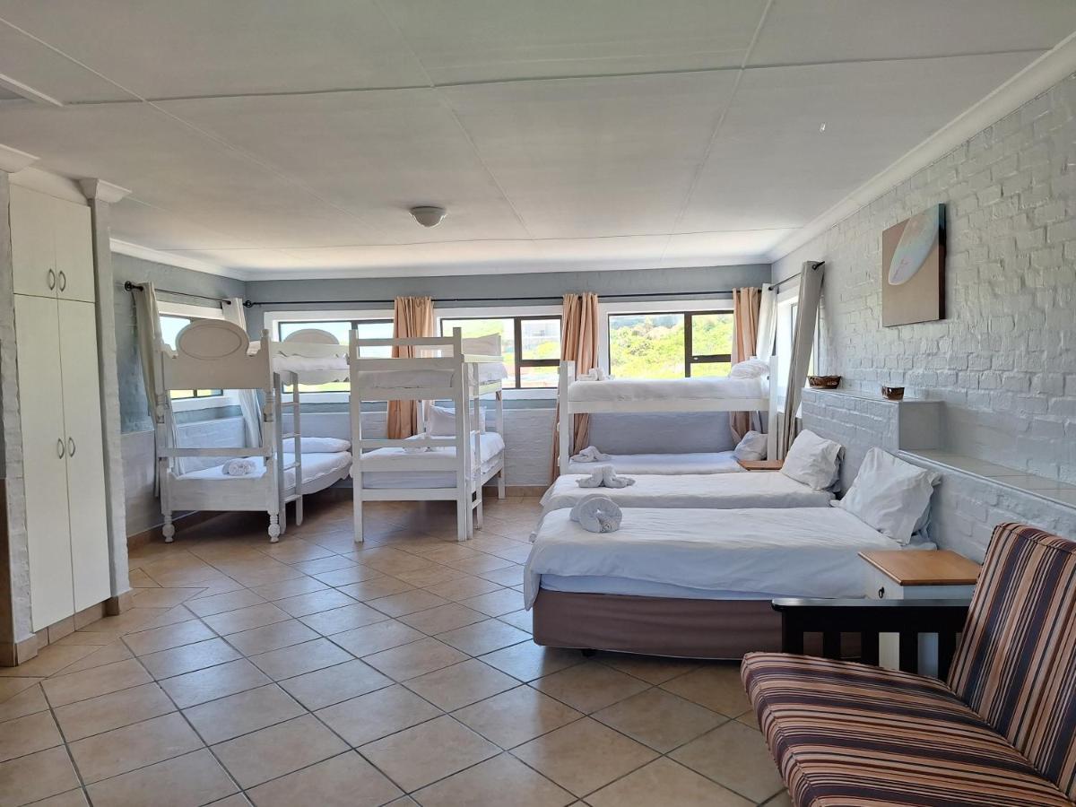 Pili Pili Beach Cabanas - Housity