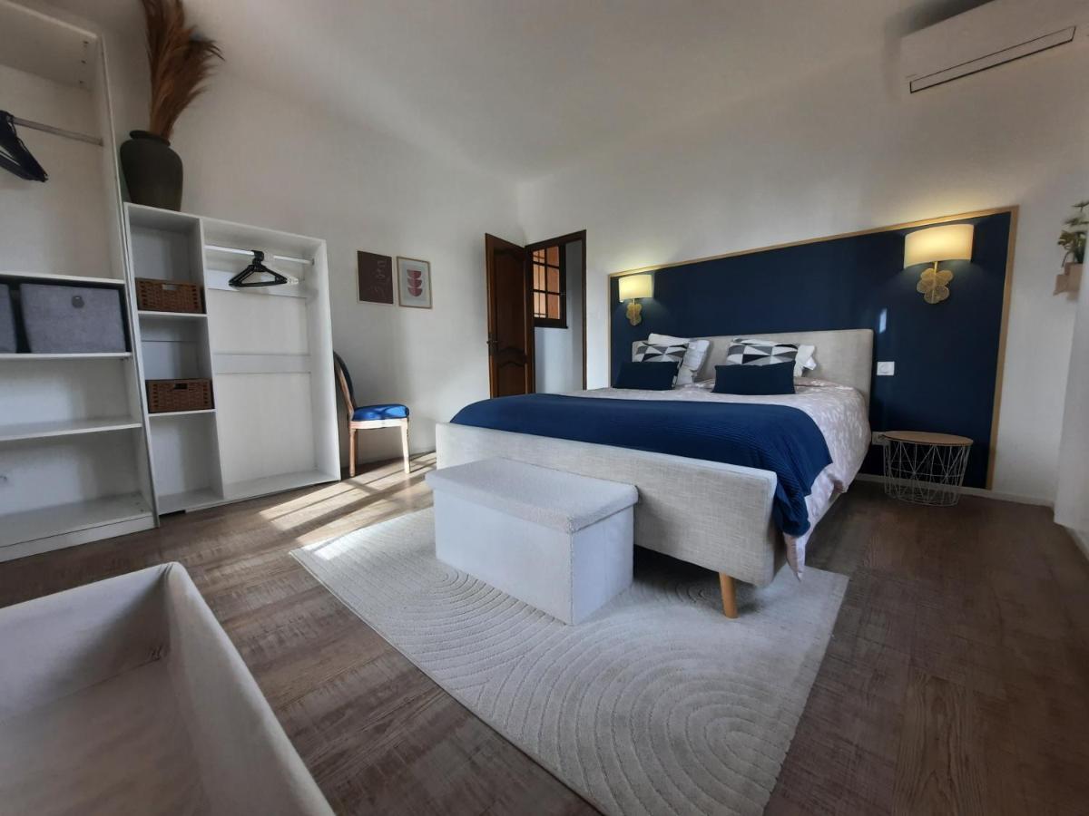Domaine des Pins - Housity
