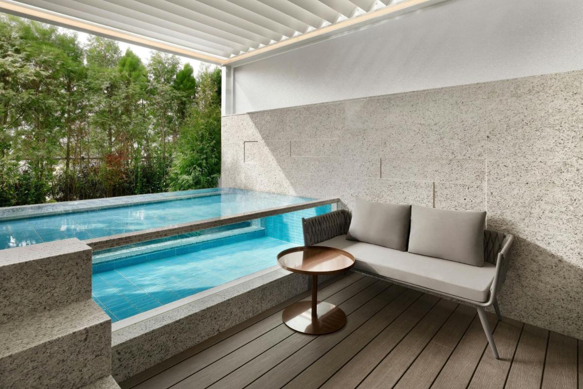 AC Hotel by Marriott Seoul Gangnam - Housity