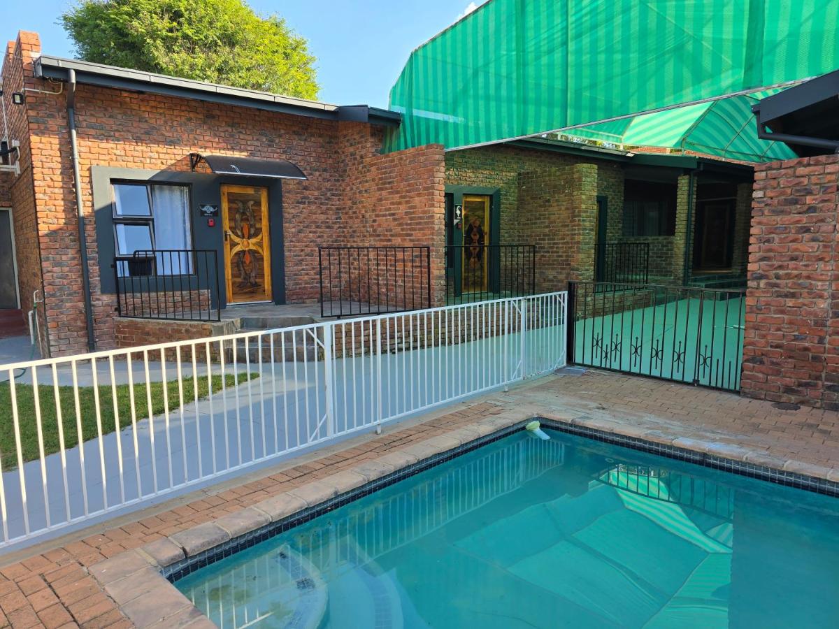 Impala Palms Guesthouse - Hizvo