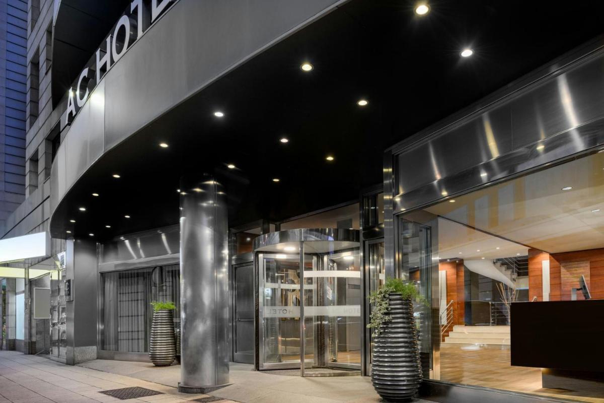 AC Hotel León San Antonio by Marriott - Housity