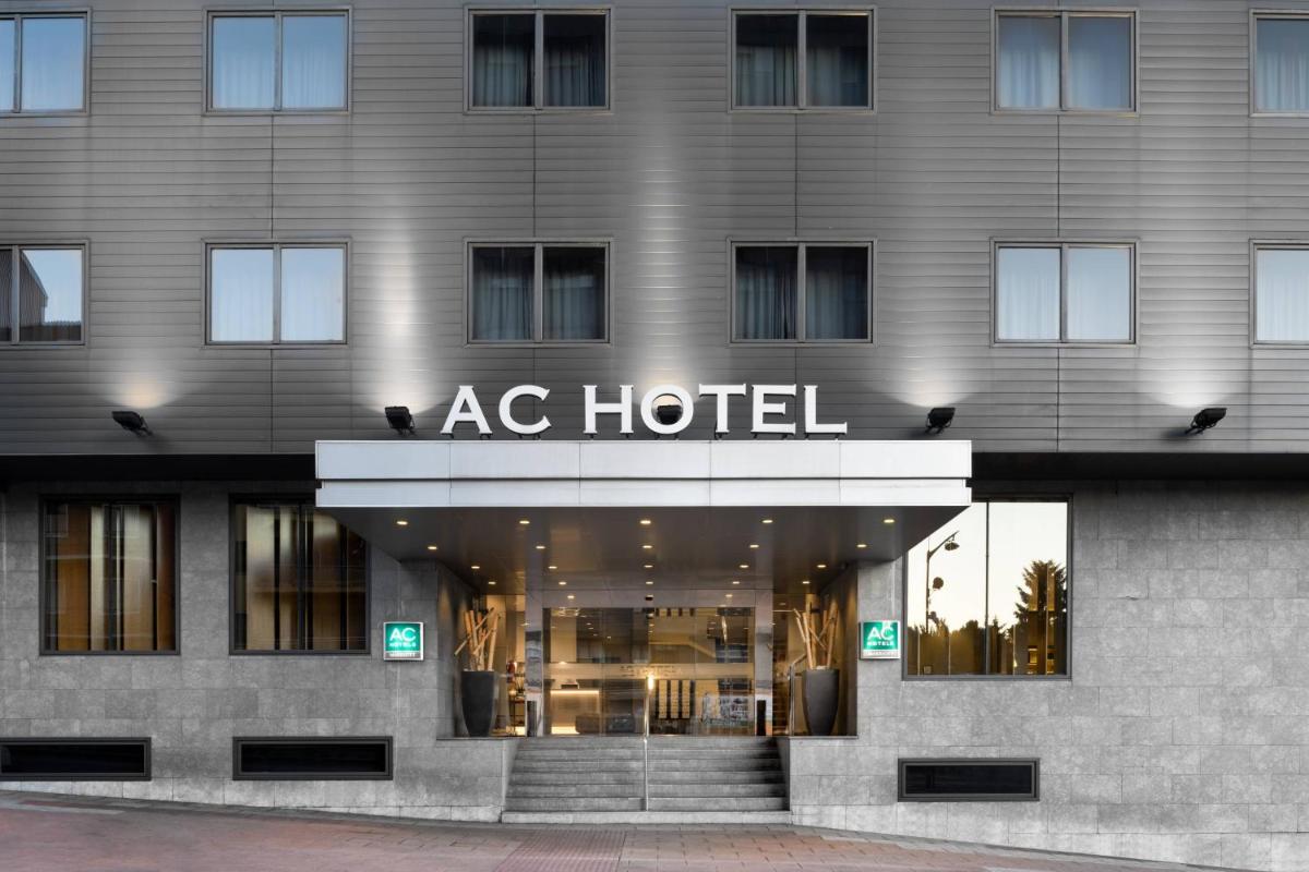 AC Hotel Ponferrada by Marriott - Housity