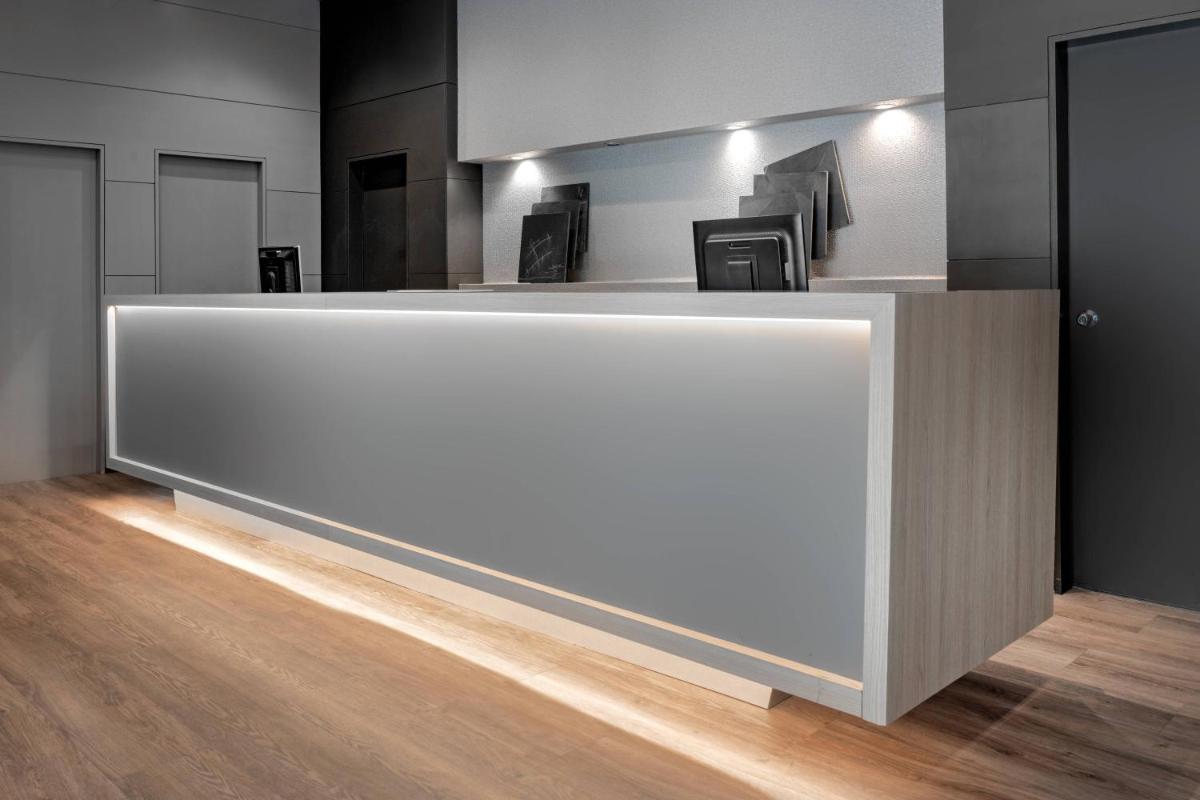 AC Hotel Ponferrada by Marriott - Housity