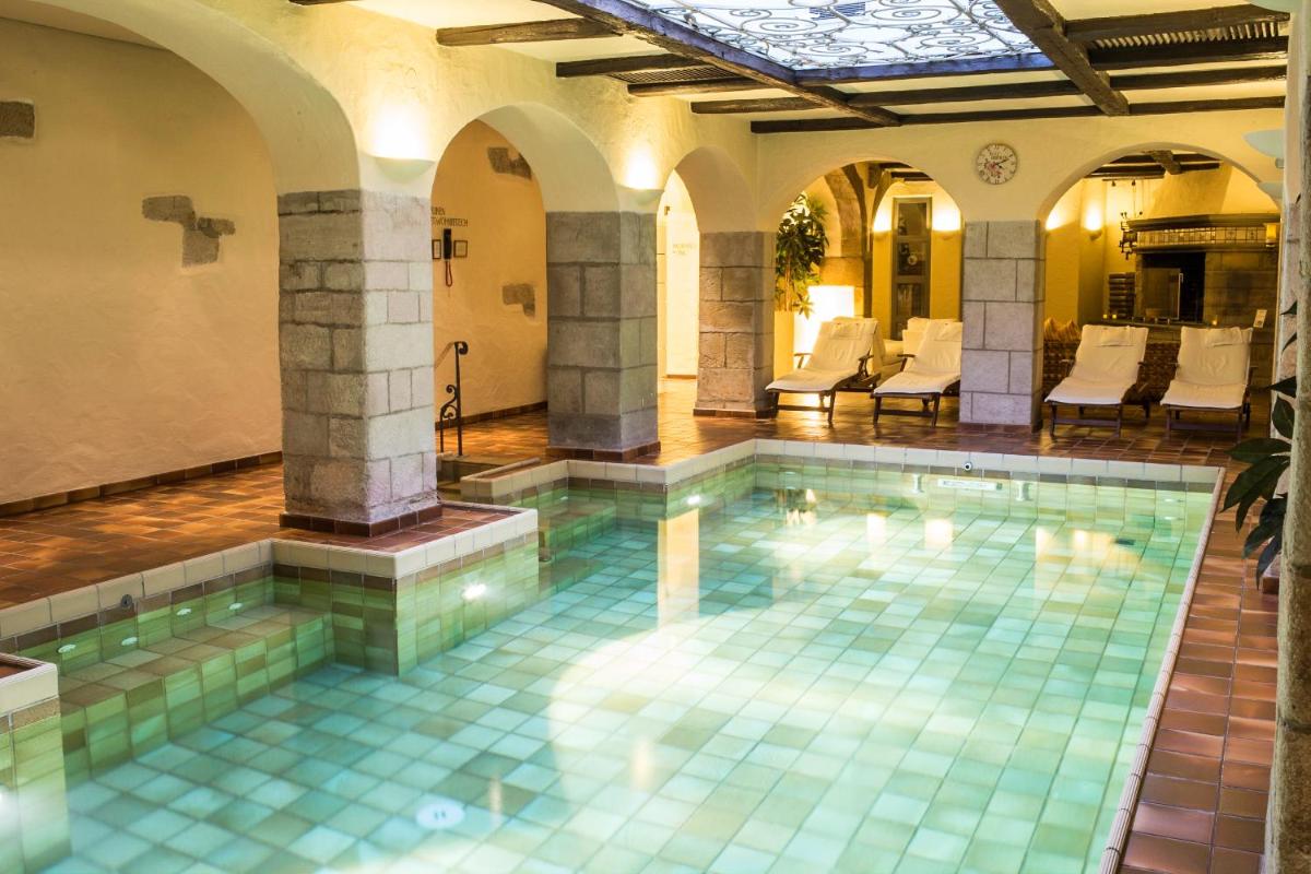 WAGNERS Hotel Greifen-Post - Housity