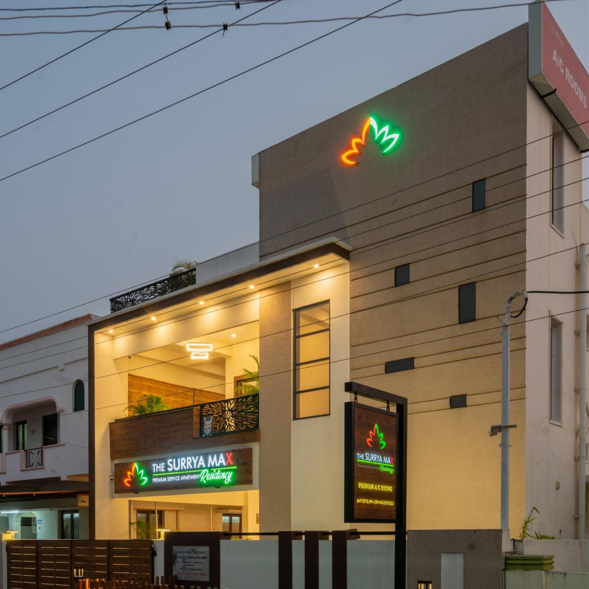 THE SURRYA MAX RESIDENCY - Housity